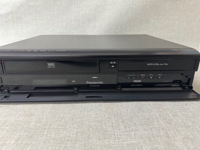 【中古品】Panasonic パナソニック HDD搭載VHS一体型ハイビジョンブルーレイディスクレコーダー DMR-BR670V 2009年製 動作確認済み (049109_画像4