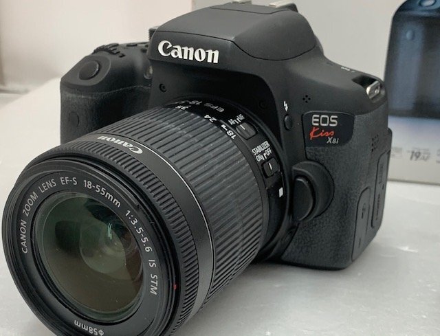 【中古品】Canon EOS kiss X8i デジタル 一眼レフカメラ ZOOM LENS EF-S 18-55mm F3.5-5.6 IS STM　レンズキット　(管理番号：060109）_画像7