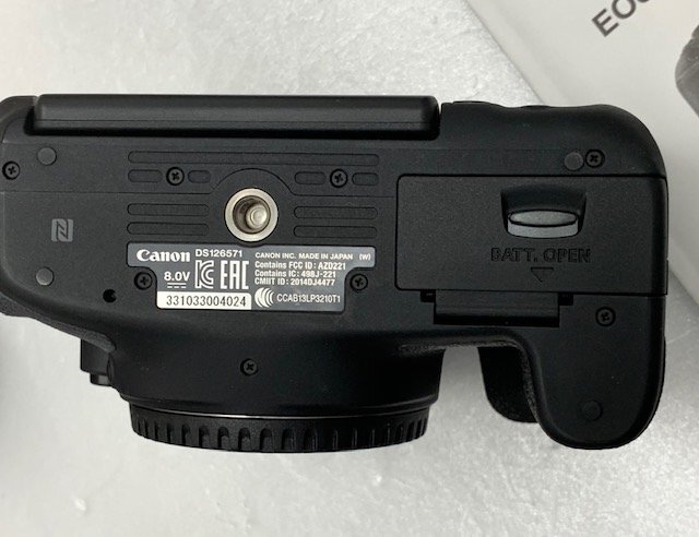 【中古品】Canon EOS kiss X8i デジタル 一眼レフカメラ ZOOM LENS EF-S 18-55mm F3.5-5.6 IS STM　レンズキット　(管理番号：060109）_画像9