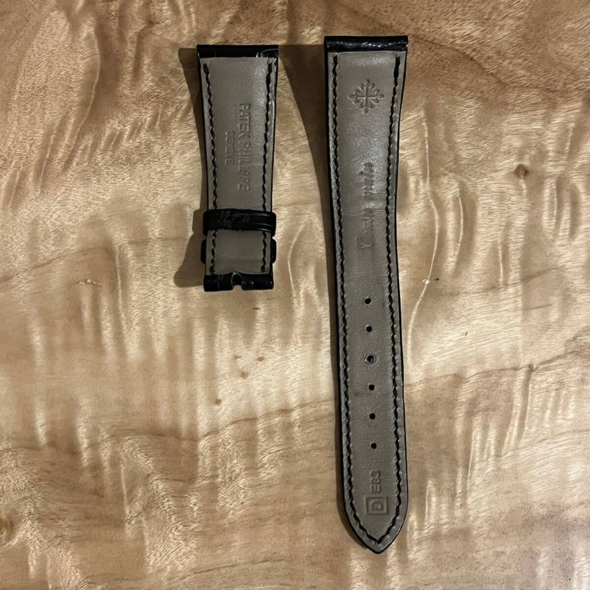 送料無料 PATEK PHILIPPE パテックフィリップ 黒 クロコダイル 送料無料 PATEK PHILIPPE パテックフィリップ 黒 クロコダイル