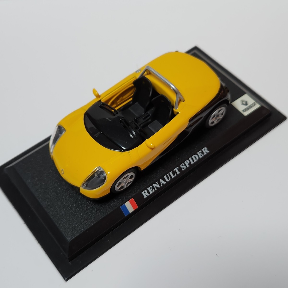 ミニカー RENAULT SPIDER デルプラドカーコレクション 世界の名車コレクション スケール1/43 イエローブラック ケース付き _画像3