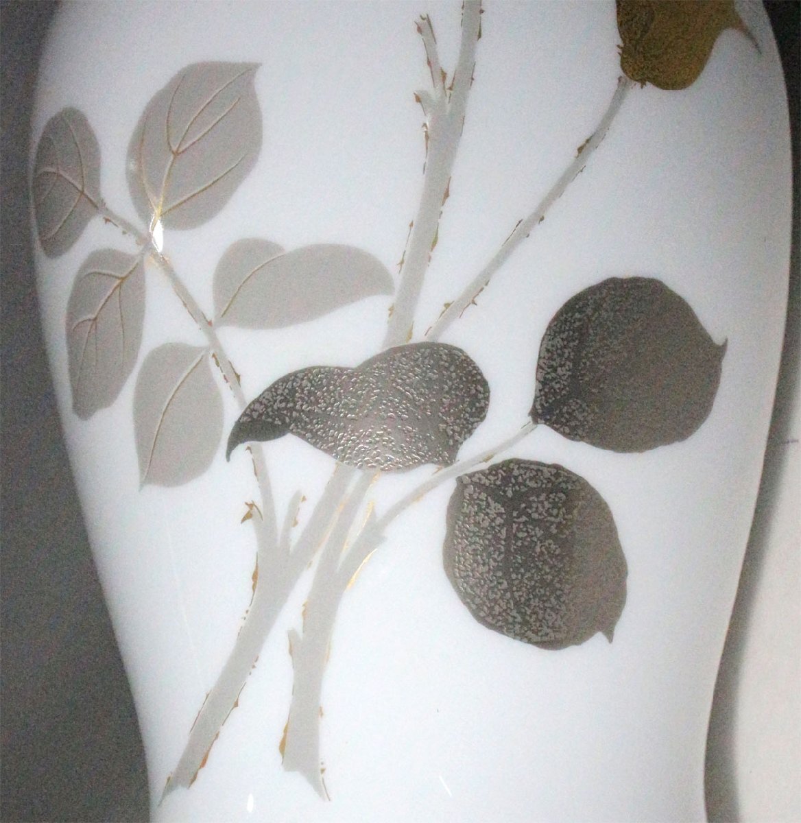 時代市場■大倉陶園 金蝕バラ文花瓶■インテリア・日本の陶磁_画像8