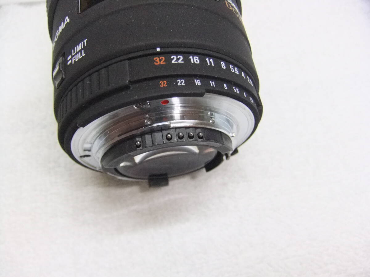 美品 シグマ SIGMA 105mm F2.8 EX DG MACRO ニコン用 フィルター付 カビ,クモリなし AF動作確認済の画像6