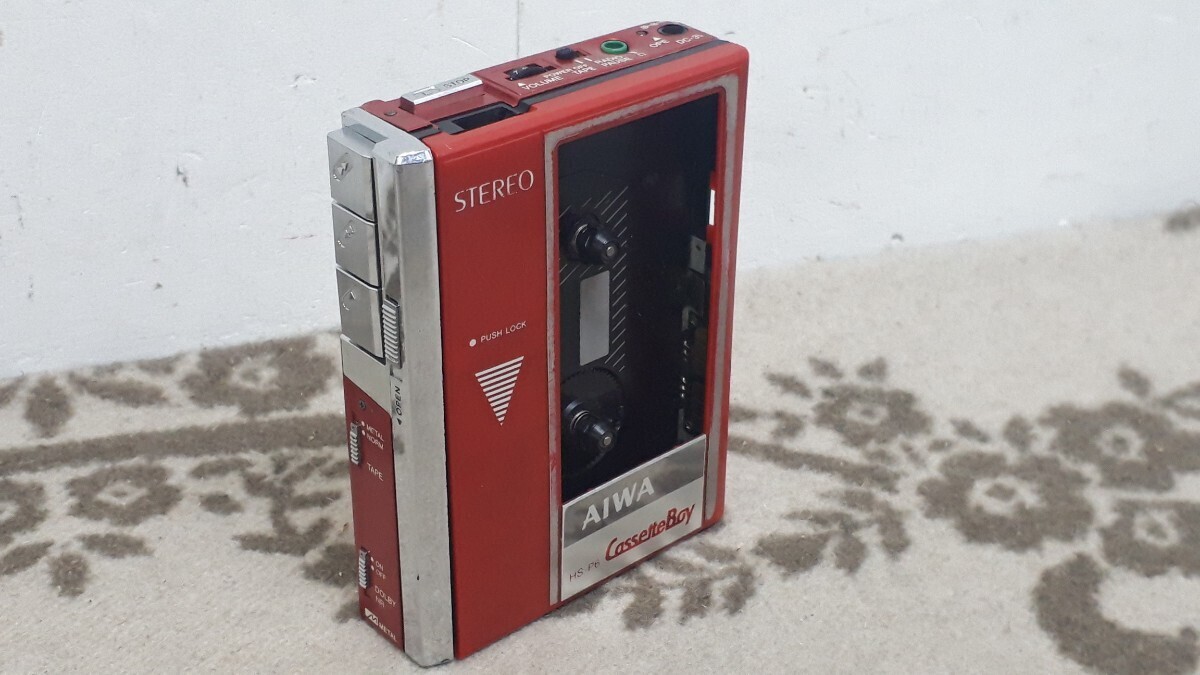【ジャンク】カセットプレーヤー アイワ HS-P6 カセットボーイ 赤 ポータブル ステレオ AIWA 単4電池 CassetteBoy 八王子市 引き取りOK_画像1