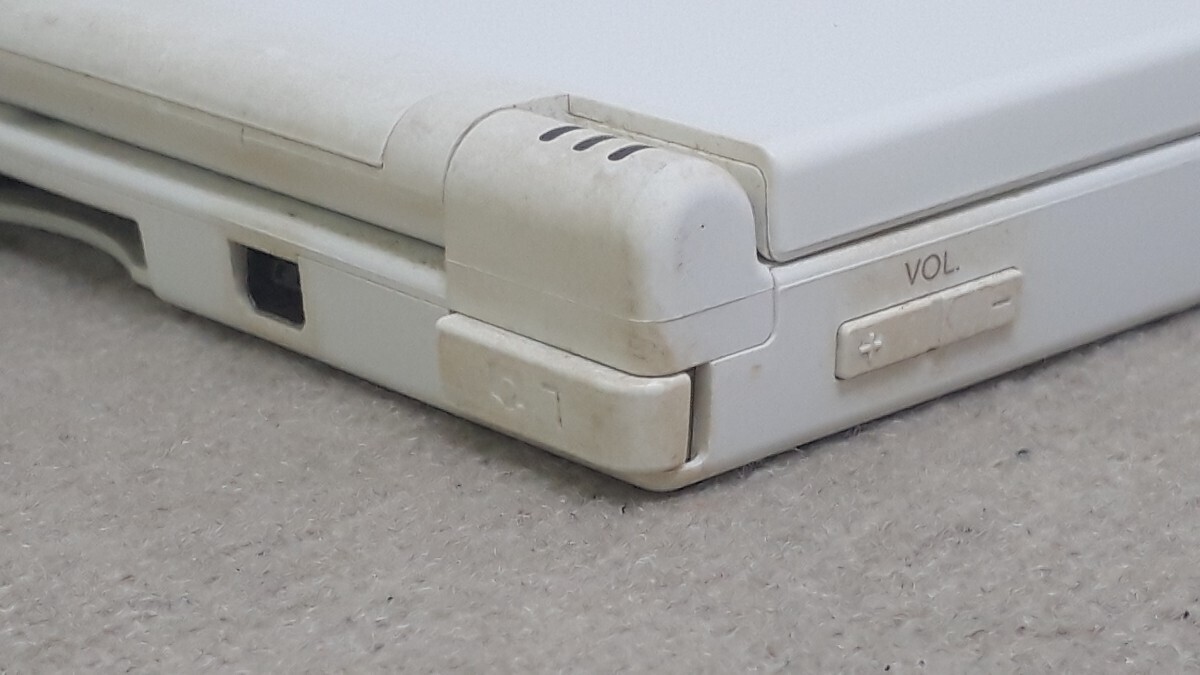 【動作確認済み】 ニンテンドーDSi 本体 任天堂 TWL.-001 ホワイト 白 Nintendo 携帯 ゲーム機 ハード カメラ 八王子市 引き取りOK_画像5