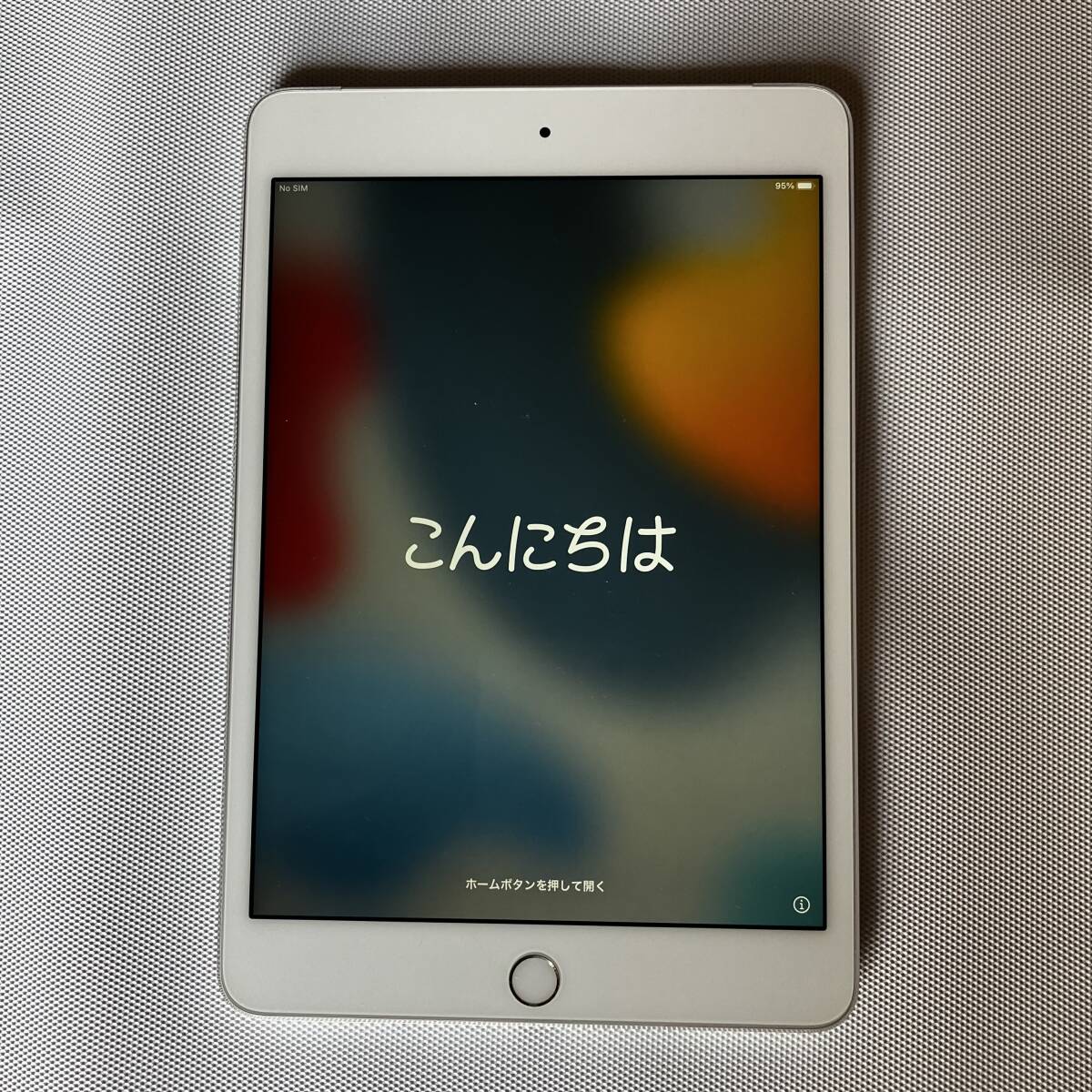 ♪♪ iPad mini4 Wi-Fi + Cellular SIMフリー 新品同様 ♪♪_液晶画面、裏面、側面とも綺麗な状態です。