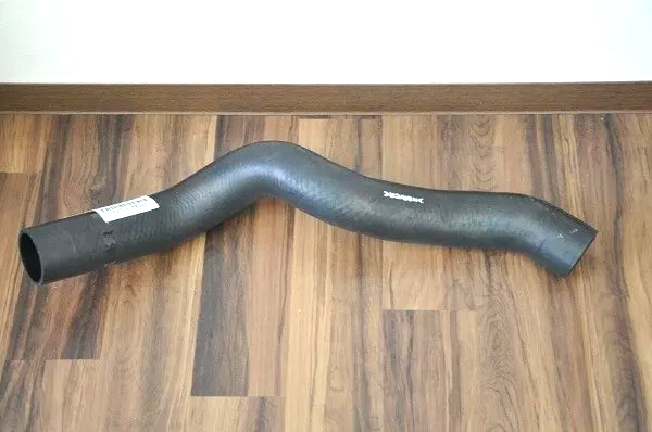 新品未使用 トヨタ純正 100 ランドクルーザー ランクル エアクリーナーホース TOYOTA Genuine Land Cruiser Air Hose No.4 OEM_画像1