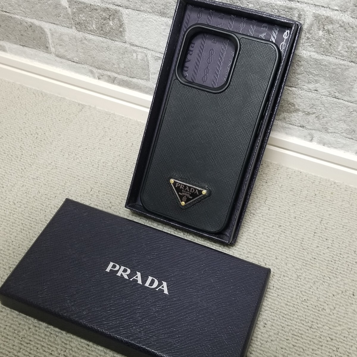 * beautiful goods * superior article *PRADA Prada iPhone13Pro cover smartphone cover case triangle Logo safia-no triangle leather black 