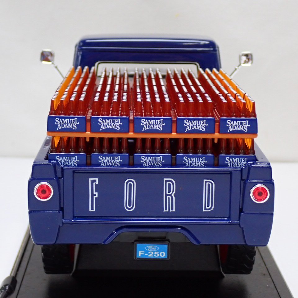 ★Road Signature/ロードシグネチャー 1/18ミニカー フォード 1959 F-250 ピックアップトラック サミュエルアダムス/外箱付き&1796800040_画像3