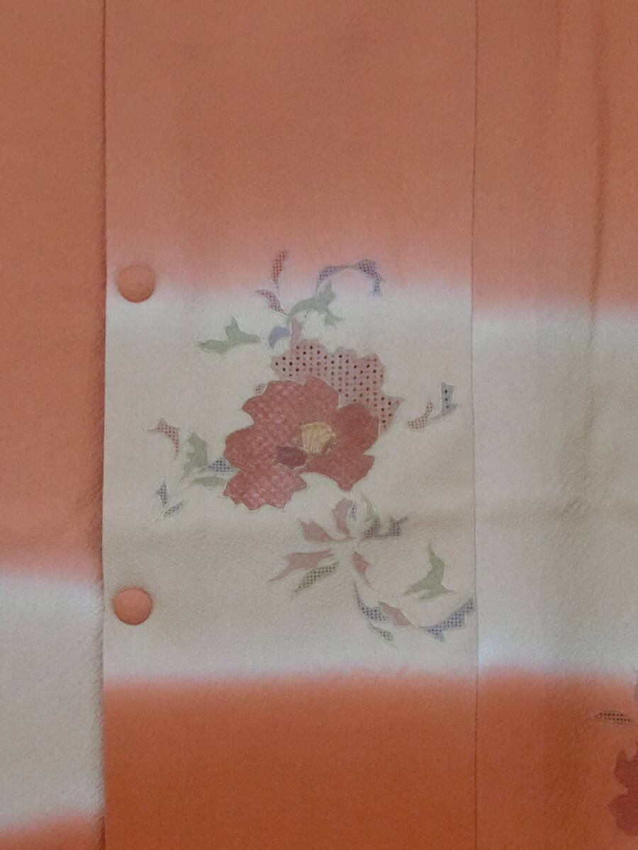 【Q1137】Ｓお仕立て上がり正絹コート　オレンジ色地に花柄　スワトウ刺繍_画像6