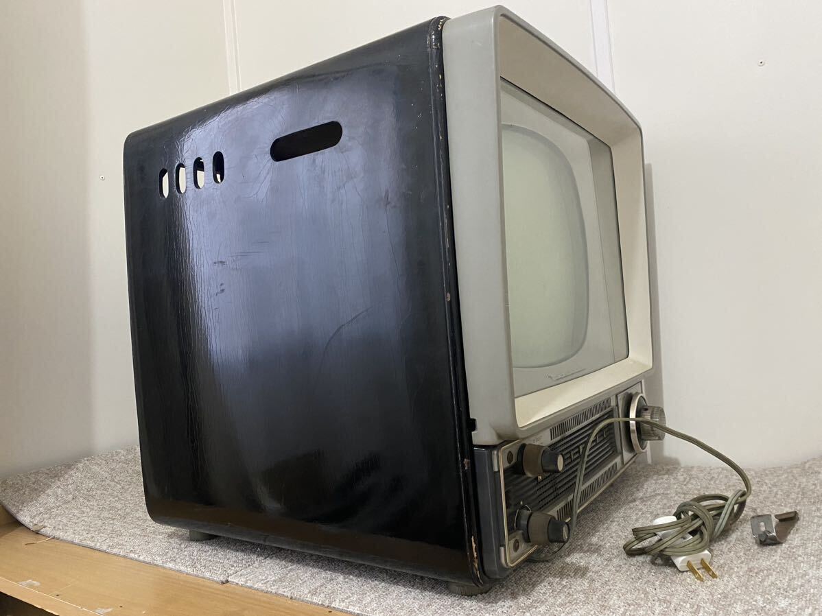  vacuum tube tv (National) Showa Retro ( Brown tube tv ) vacuum tube ( that time thing )MODEL(T14- M7) used ( present condition exhibition ) Junk ( parts ..)