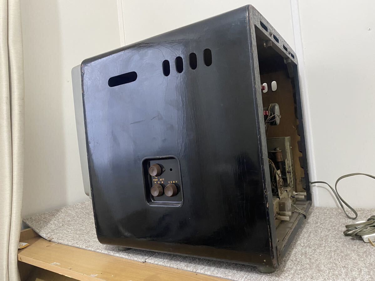  vacuum tube tv (National) Showa Retro ( Brown tube tv ) vacuum tube ( that time thing )MODEL(T14- M7) used ( present condition exhibition ) Junk ( parts ..)