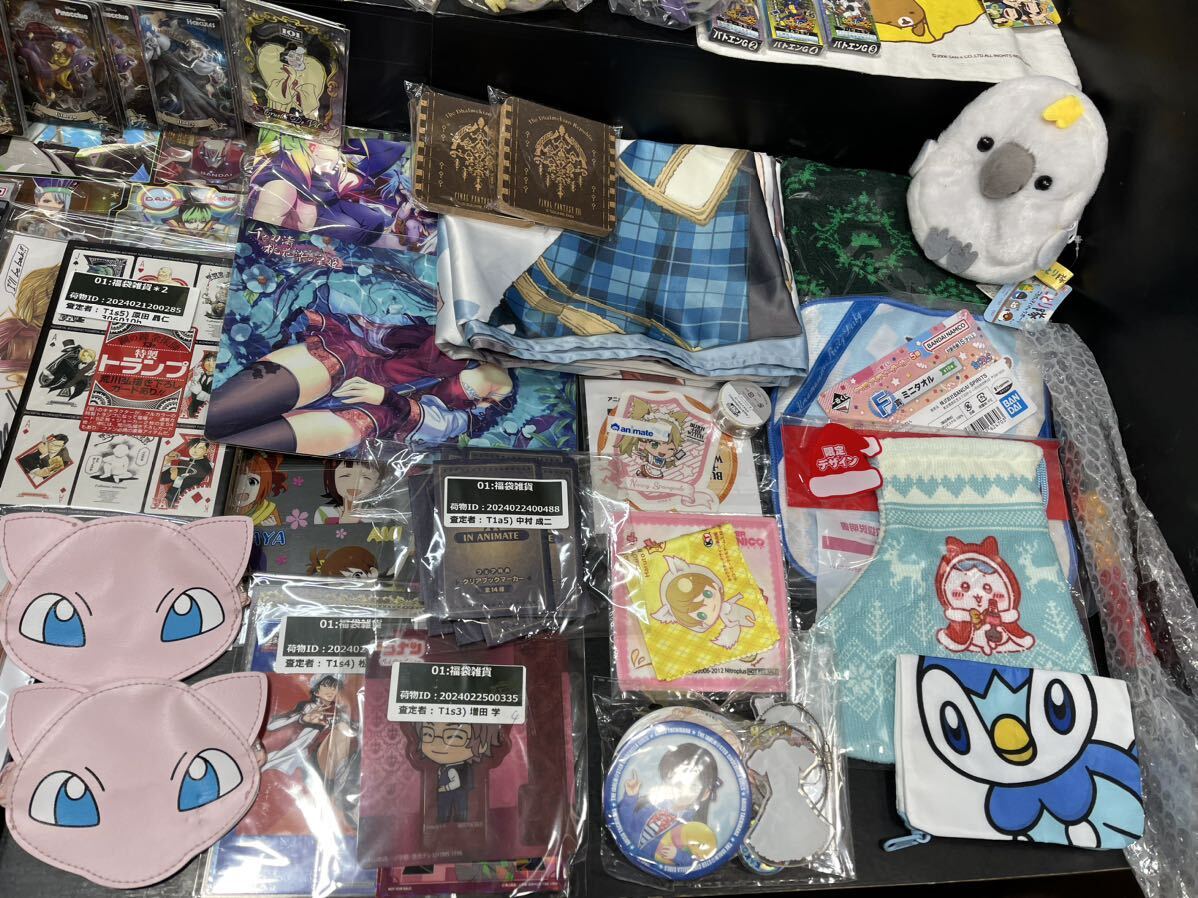  anime / character / miscellaneous goods / goods / can badge /ak key / large amount /... blade / higashi libe/ Conan / Dragon Ball / other /6kg and more / unused / secondhand goods /MIX