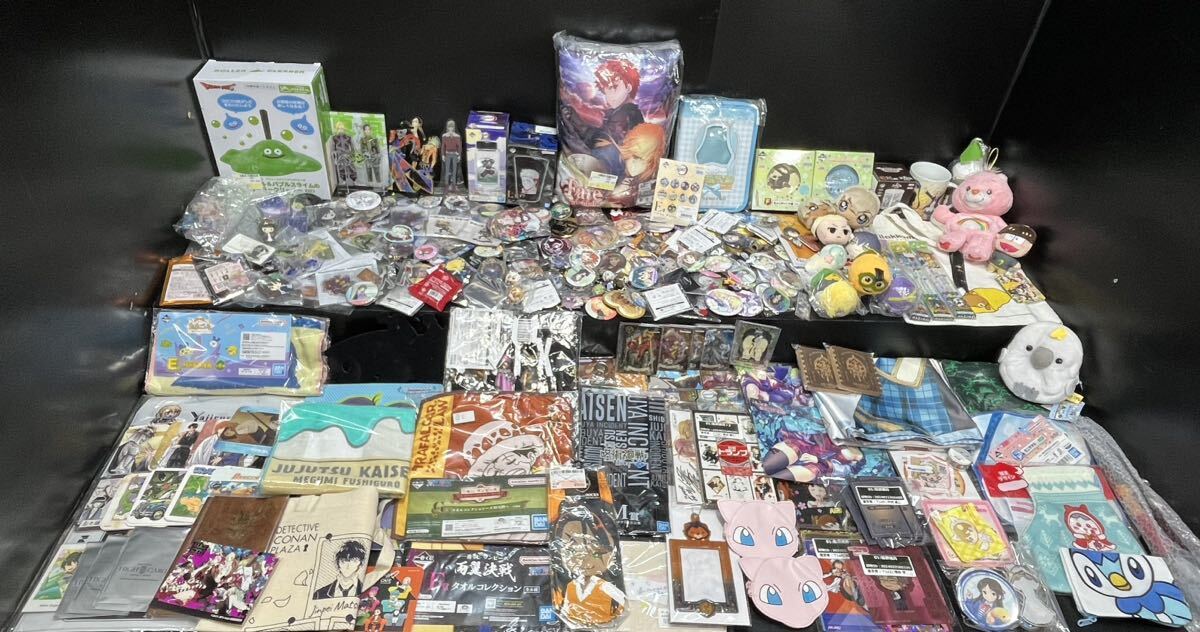  anime / character / miscellaneous goods / goods / can badge /ak key / large amount /... blade / higashi libe/ Conan / Dragon Ball / other /6kg and more / unused / secondhand goods /MIX