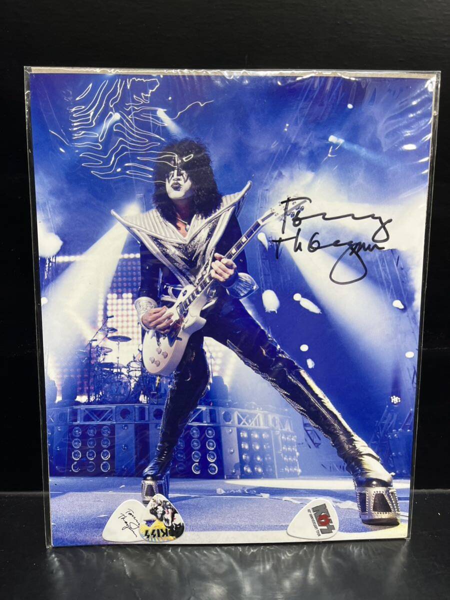 トミー・セイヤー/直筆サイン/フォトシート/紙製品/ギターピック/3枚/KISS/キッス/TOMMY THAYER/KISS 40th ANNIVERSARY TOURの画像1