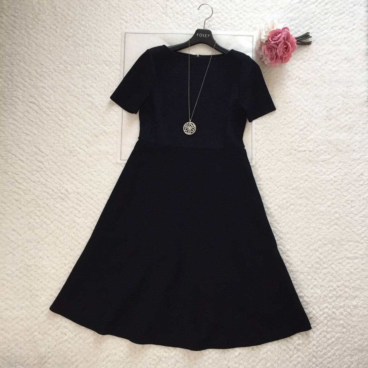 フォクシー foxey【2023年5月DM掲載】ワンピース 定価 118 000円 フォクシー foxey【2023年5月DM掲載】ワンピース 定価 118 000円