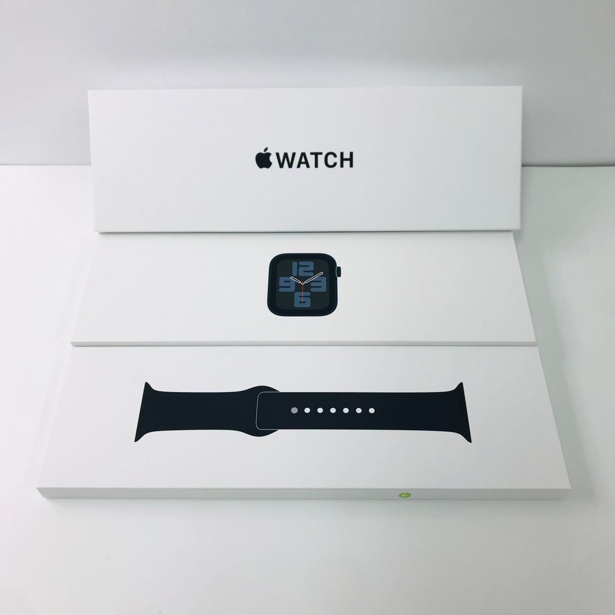 Apple Watch SE GPS＋Cellularモデル 40mmミッドナイトアルミニウムケースとミッドナイト