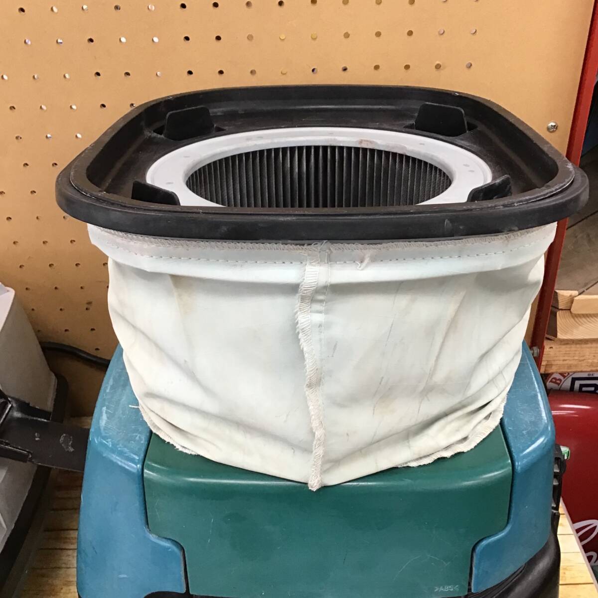 【中古品】★マキタ(makita) 集じん機 乾式 484(P)_画像7