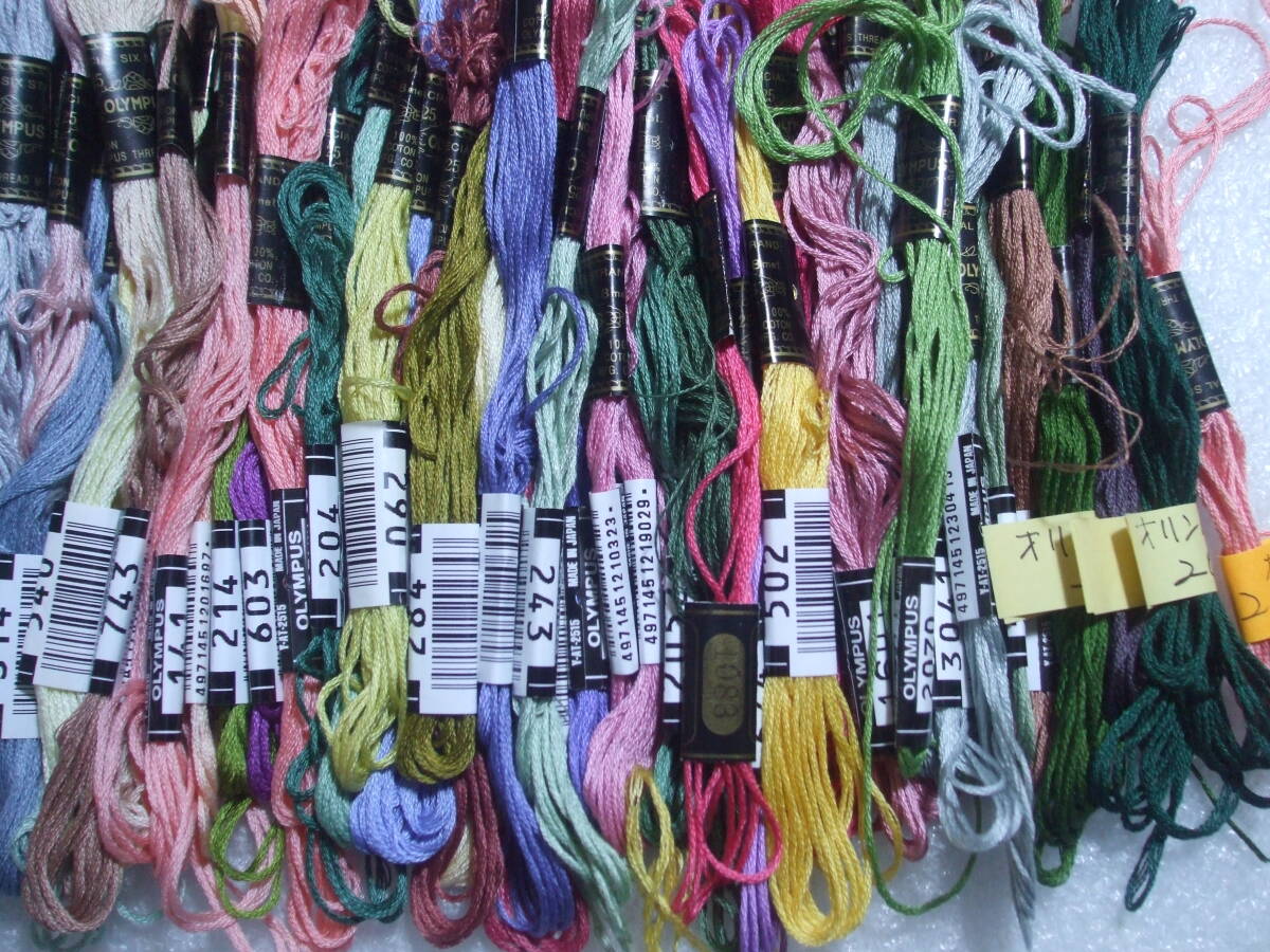 オリンパス刺繍糸 中途使用約90グラムとおまけ付きの画像4