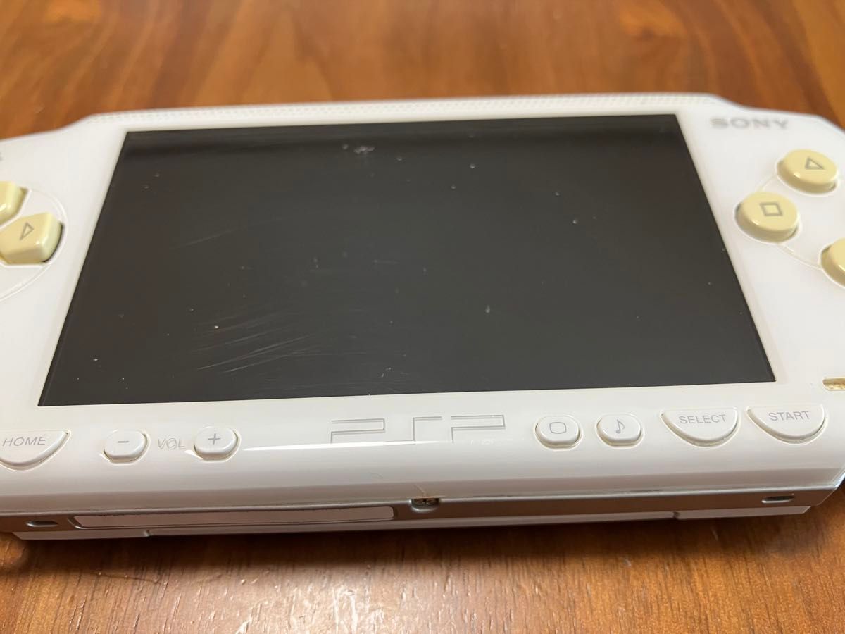 PSP1000 本体のみ　ジャンク品　(要修理品)