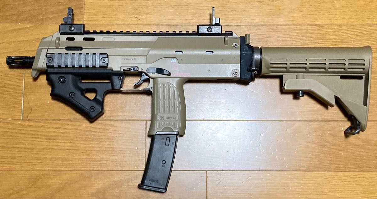 東京マルイ　MP7A1 タンカラー　ガスブローバック　サバゲ向けカスタム