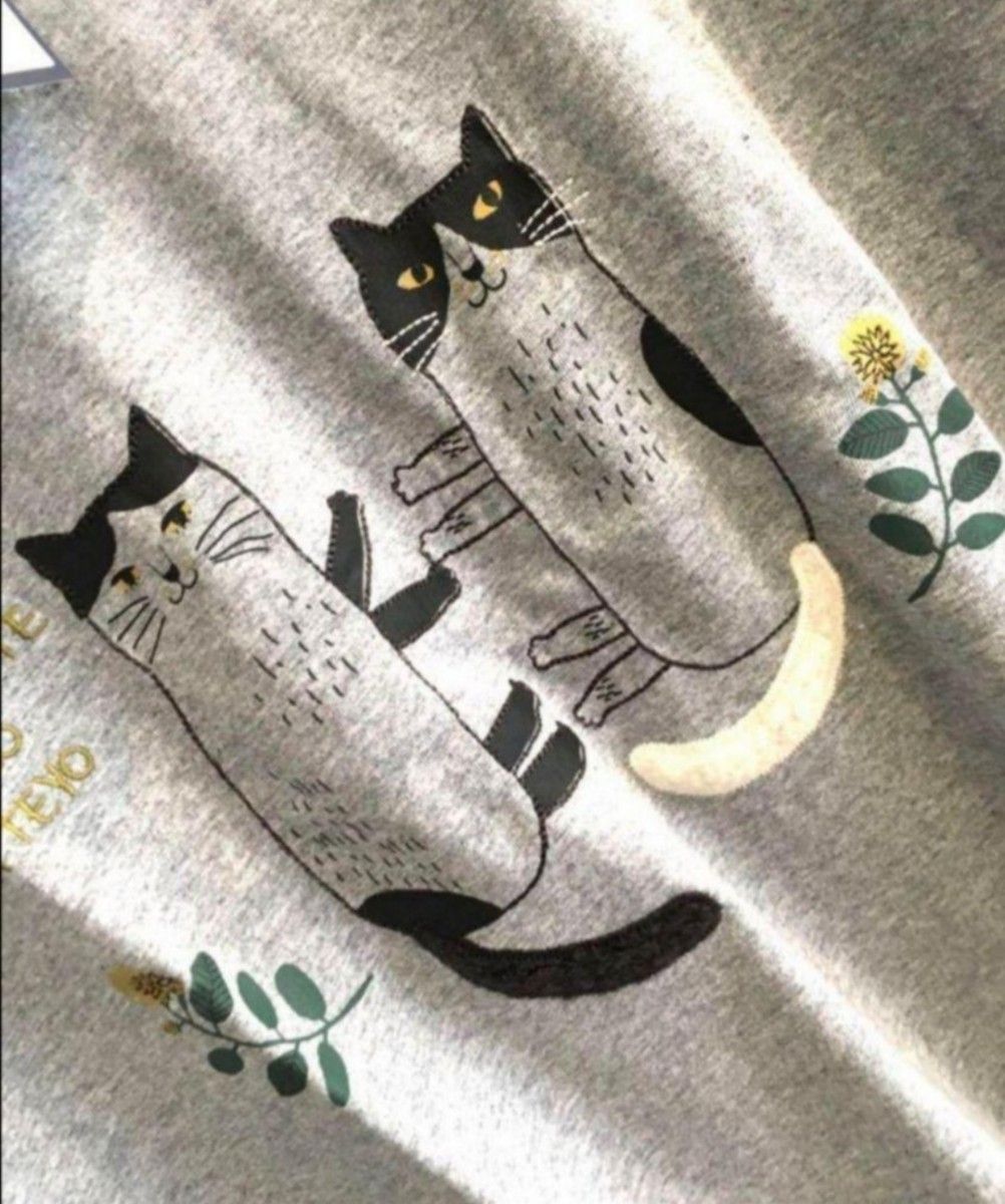 新品　猫柄Ｔシャツ　ねこ　ネコ　ルームウェア　半袖　ゆったり　春　夏　クスグルジャパン　なごなごさん　 グレー　オフホワイト　