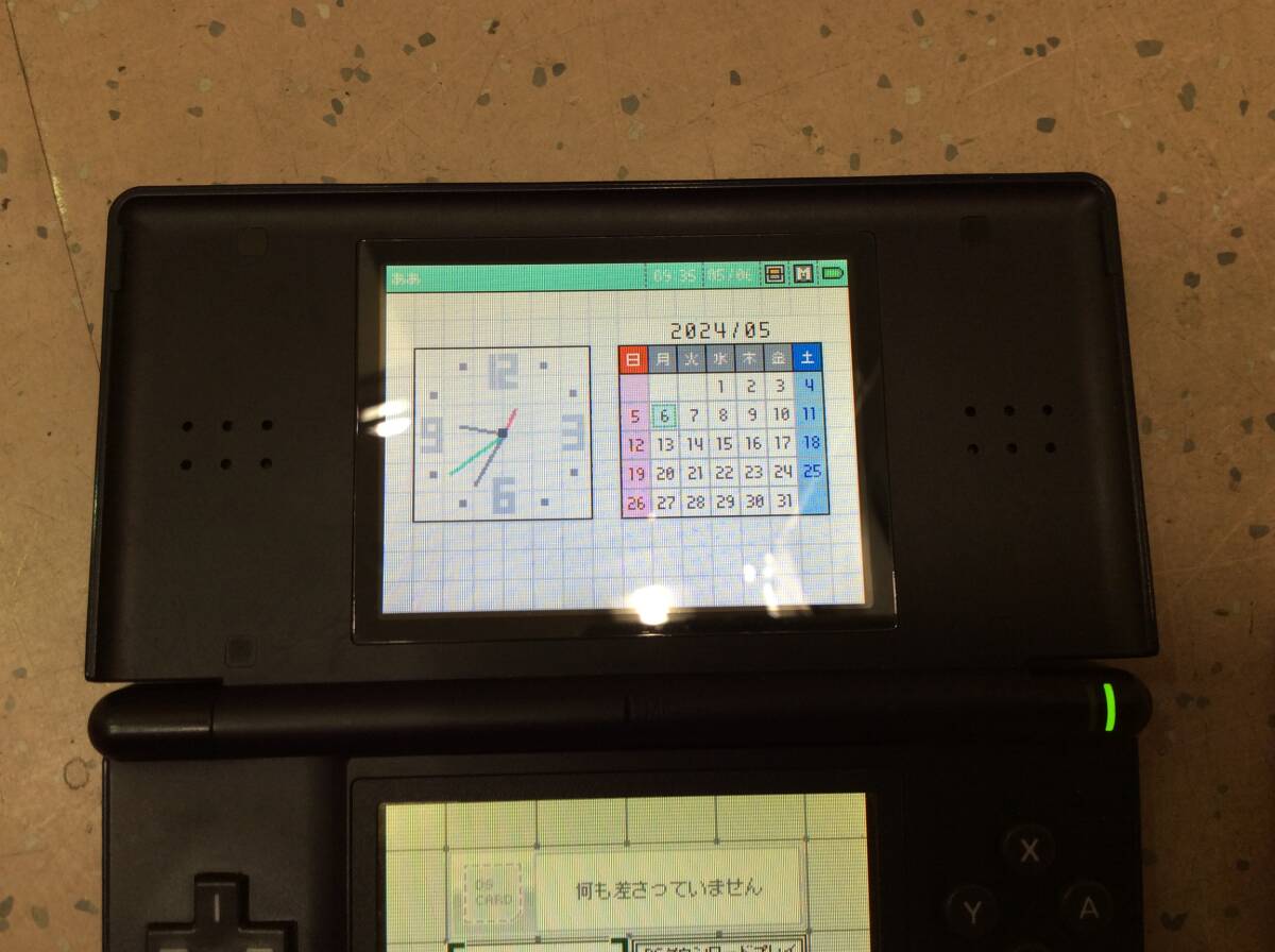 #3657 Nintendo DS Lite 任天堂 ニンテンドー USG-001 ネイビー 本体 携帯ゲーム機 ハード 通電確認済み ジャンク扱い 中古現状品の画像2