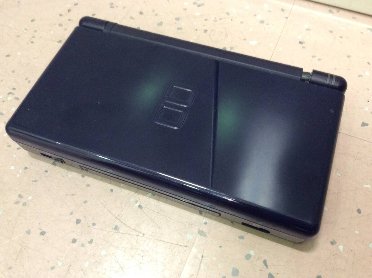 #3657 Nintendo DS Lite 任天堂 ニンテンドー USG-001 ネイビー 本体 携帯ゲーム機 ハード 通電確認済み ジャンク扱い 中古現状品の画像6