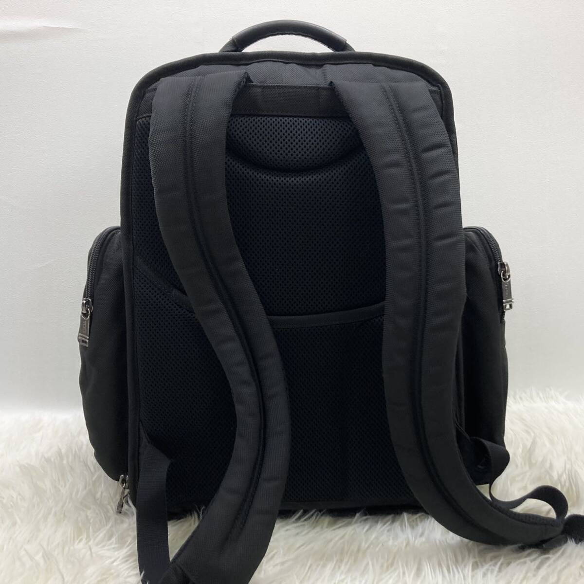 1円 【美品】 TUMI トゥミ リュック バックパック ビジネスバッグ 263578D4 メンズ A4収納 ブラック 多収納 PC T-Pass 軽量 ブリーフパック_画像3