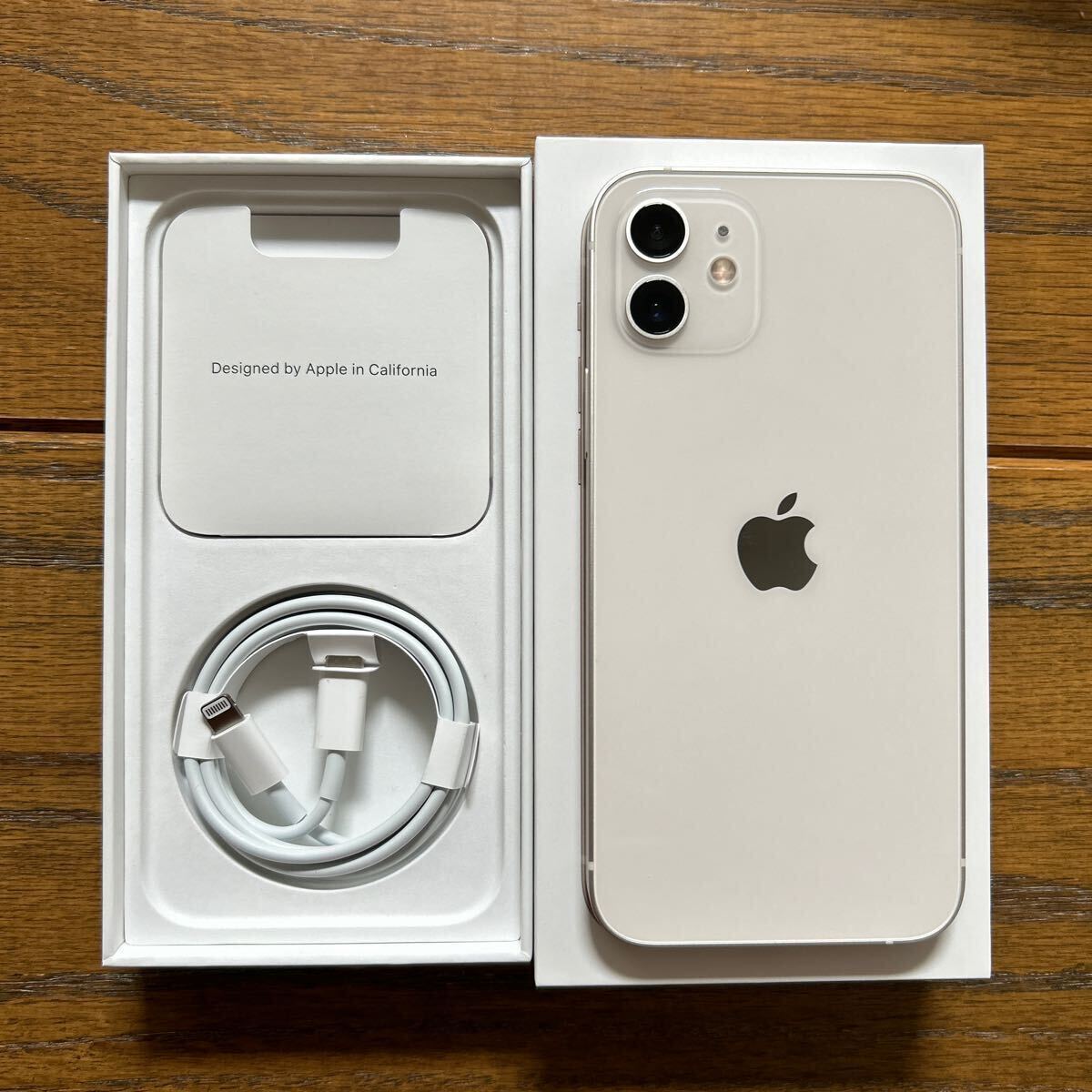超美品 iPhone 12 ホワイトSIMフリー本体 64GB 即決 送料無料 バッテリー87％