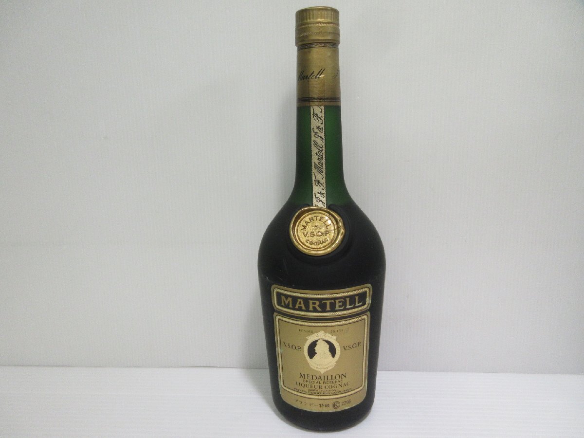 マーテル VSOP メダイヨン ゴールドラベル MARTELL MEDAILLON 700ml 40% コニャックブランデー 特級 従価 未開栓 古酒/B36798_画像1