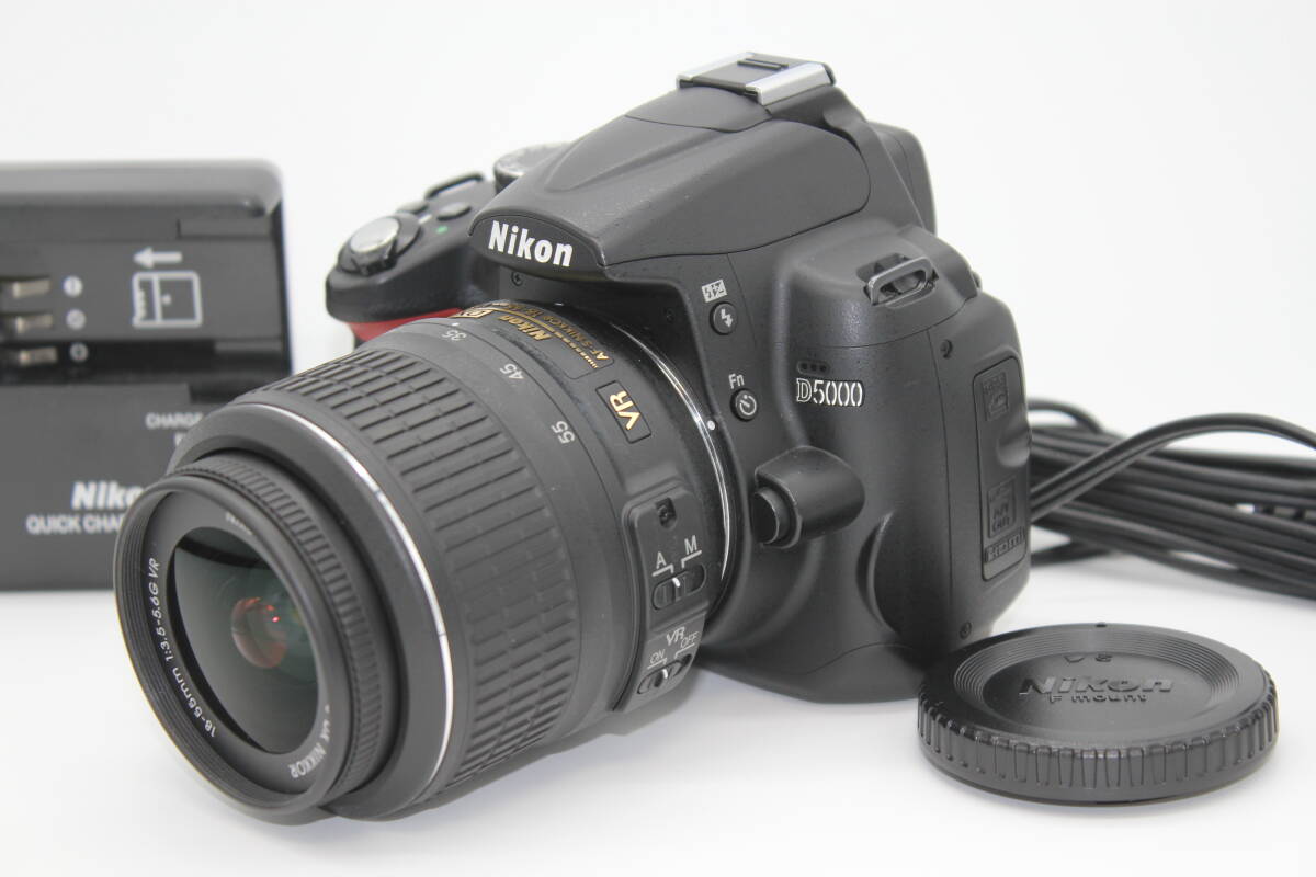 ★良品★ Nikon ニコン D5000 + AF-S DX NIKKOR 18-55mm F3.5-5.6G VR レンズセット　#565569_画像1