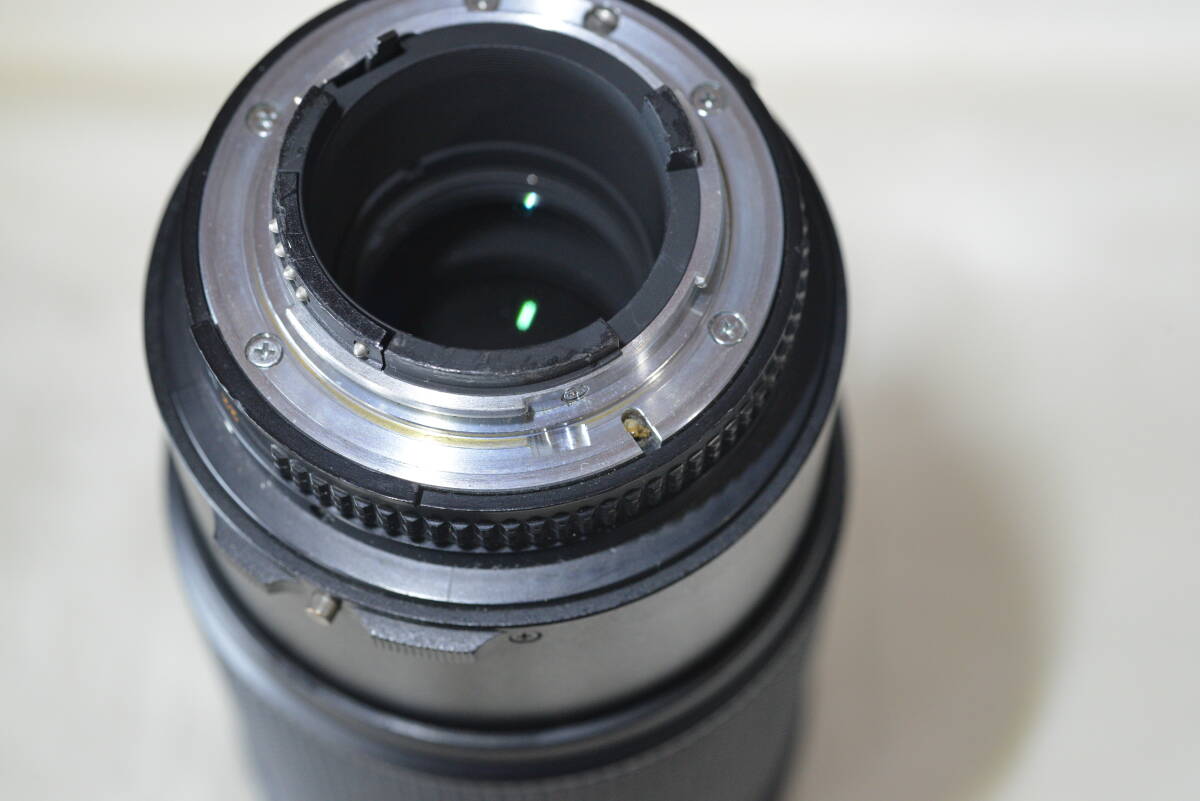 NIKON Ai AF Zoom Nikkor ED 80-200mm F2.8 純正フード付 MADE IN JAPAN 中古美品_画像5