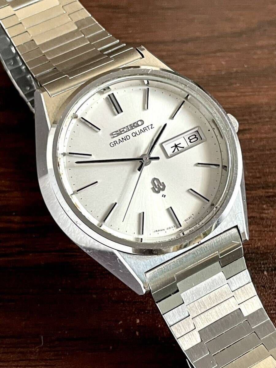 人気上昇48グランド！順調に作動中！ホワイト文字盤!SEIKO GRAND QUARTZ！セイコー グランドクォーツ!純正オリジナルブレス！4843-8040_画像3