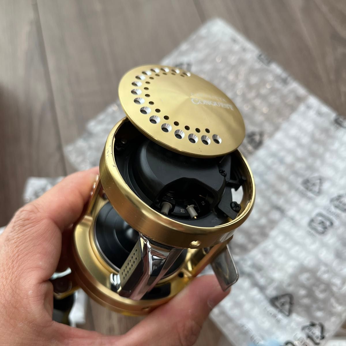 18カルカッタコンクエスト401 CONQUEST401 SHIMANO カルコン401 左巻き　レフト　 OCEA コンクエスト