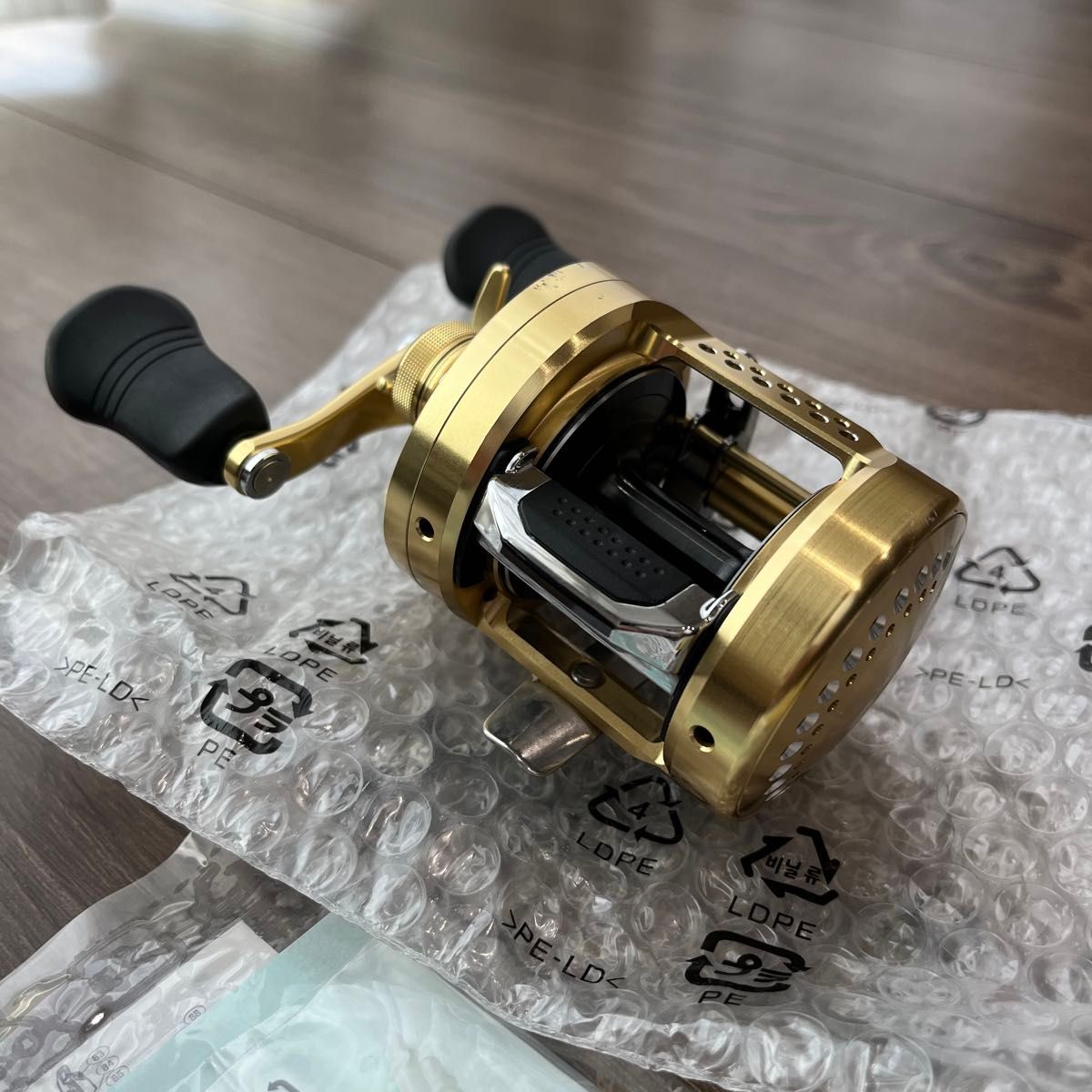 18カルカッタコンクエスト401 CONQUEST401 SHIMANO カルコン401 左巻き　レフト　 OCEA コンクエスト