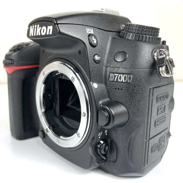 元箱!!付きショット数7402回!! ■ほぼ新品■ Nikon D7000 ボディー_画像3