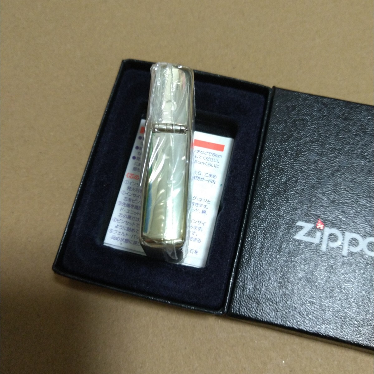 未使用　ZIPPO　PLATING ホワイトゴールド　百合　オイルライター 喫煙具 ジッポ ライター ジッポー 　WHITE　GOLD　プレーティング_画像5
