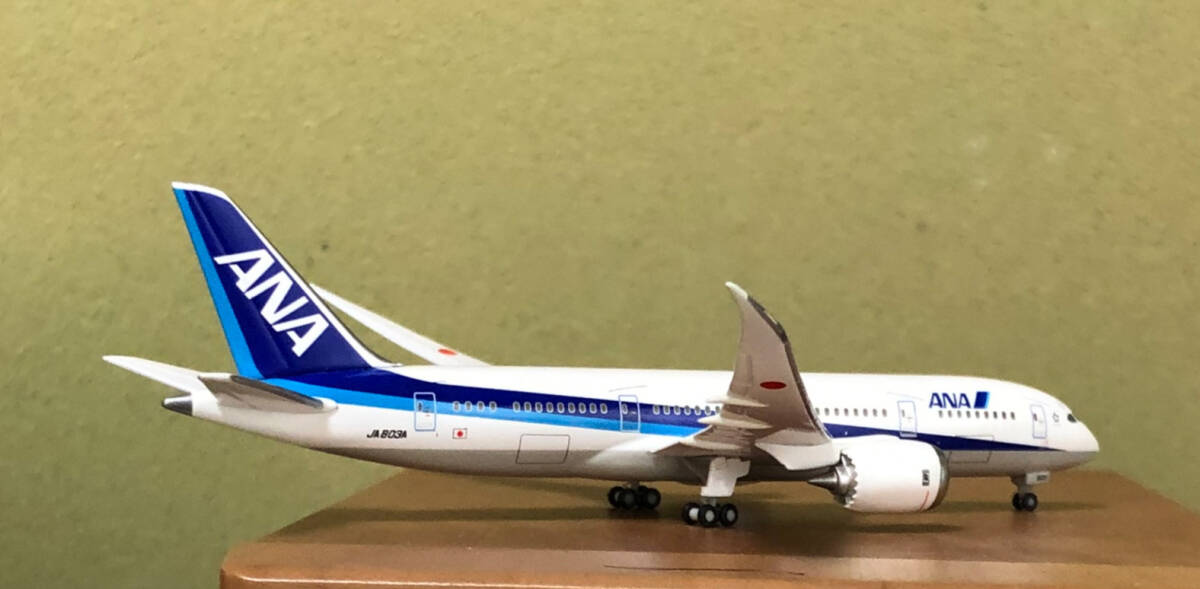 1/400 Hogan（全日空商事正規発売品）ANA（全日空） B 787-8/JA803A（難あり）_画像4