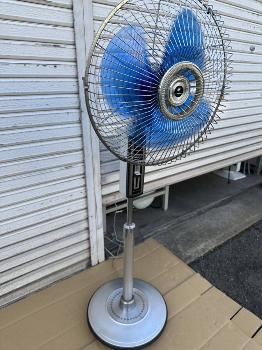 ## [ rare ]SANYO Sanyo * EF-7HF type electric fan feather diameter 35cm total length approximately 130. Showa Retro antique large electric fan 
