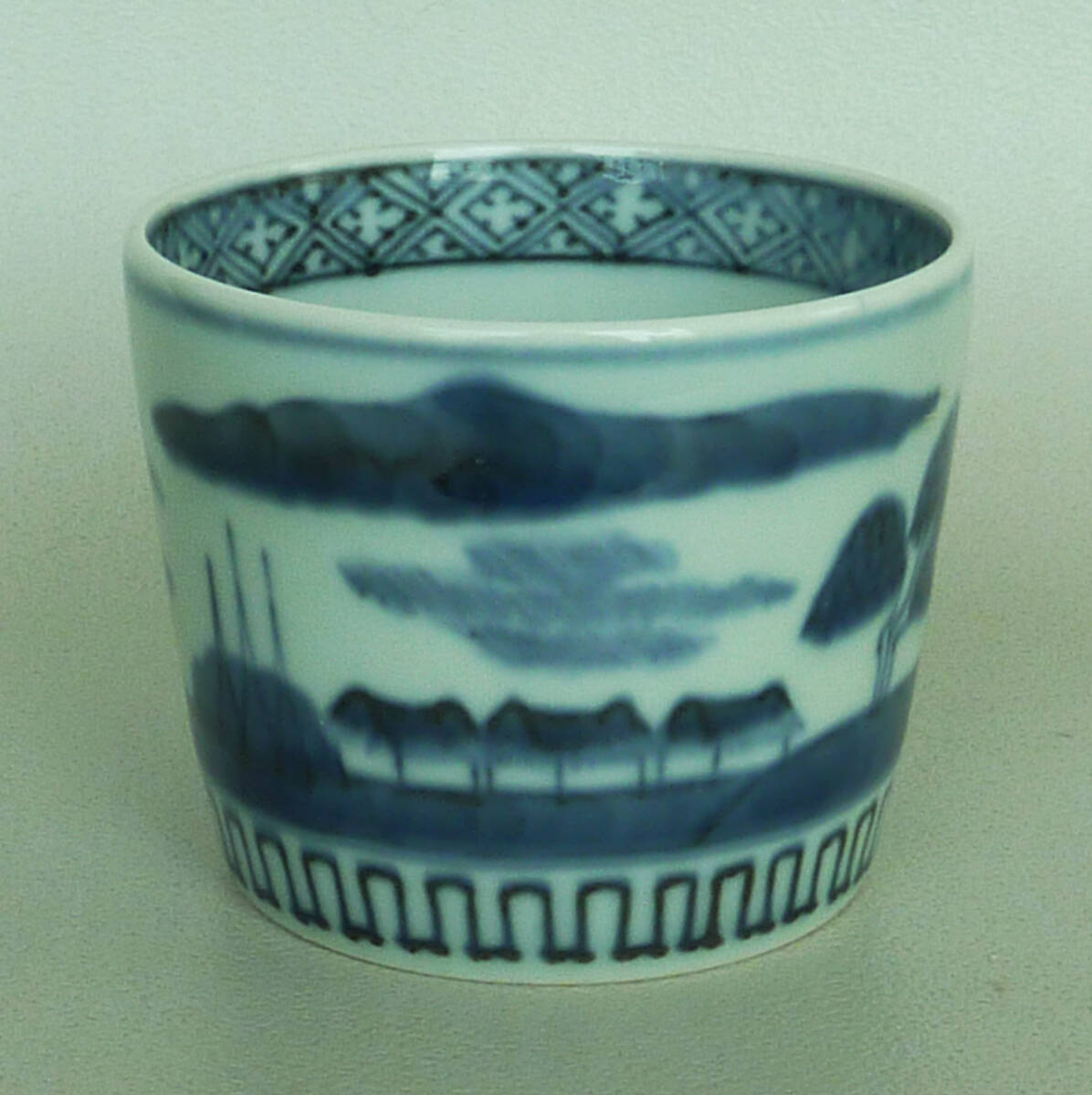  blue and white ceramics scenery Mt Fuji. map soba sake cup 