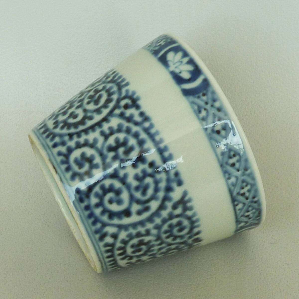  blue and white ceramics . Tang .. map soba sake cup 