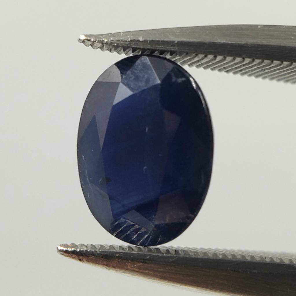 M061-510　天然コランダム ブルーサファイア ルース 裸石 1粒 CARAT：1.771ct ソーティング付き_画像2