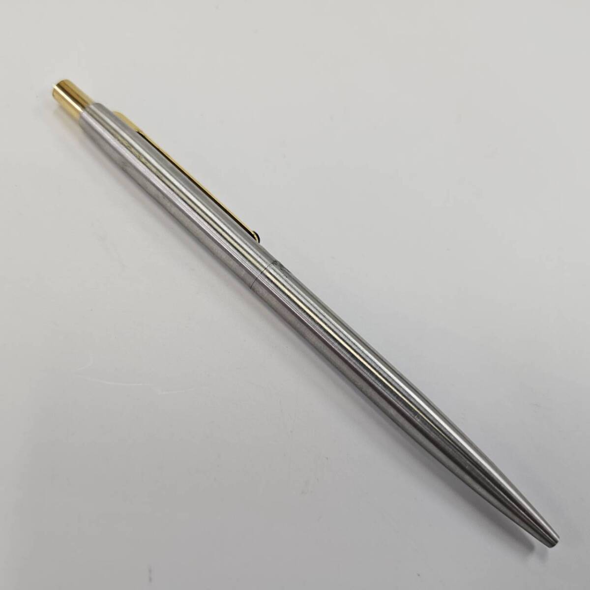 E33096(061)-633/OR3000　ボールペン　MONTBLANC　モンブラン　ノック式　ゴールド×シルバー　筆記用具　文具　_画像2
