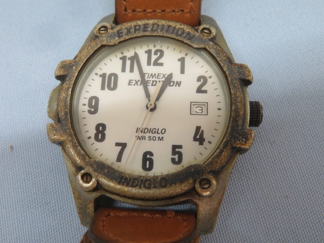 ●●TIMEX F4/INDIGLO WR50M 腕時計 クォーツ アナログ 3針 デイト タイメックス EXPEDITION 電池交換済み 94237●●！！の画像1