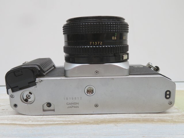 ★Canon AL-1 一眼レフカメラ マニュアルフォーカス CANON LENS FD 50mm 1:2 キャノン フィルター2枚付き USED 94948★！！_画像4