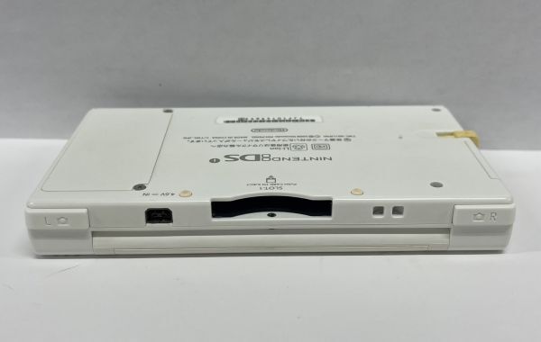 F244-K57-72 任天堂 NINTENDO DS ニンテンドーDS TWL-001 ゲーム機 本体 ゲームソフト付き 通電確認済みの画像7