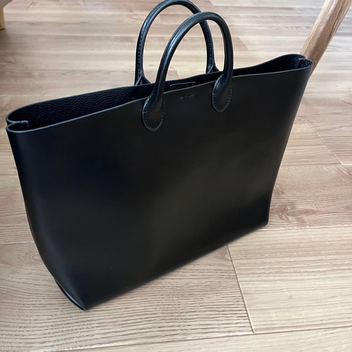美品 YAHKI ヤーキ VIRINA別注 スクエアトートバッグ|Yahoo 美品 YAHKI ヤーキ VIRINA別注 スクエアトートバッグ|Yahoo