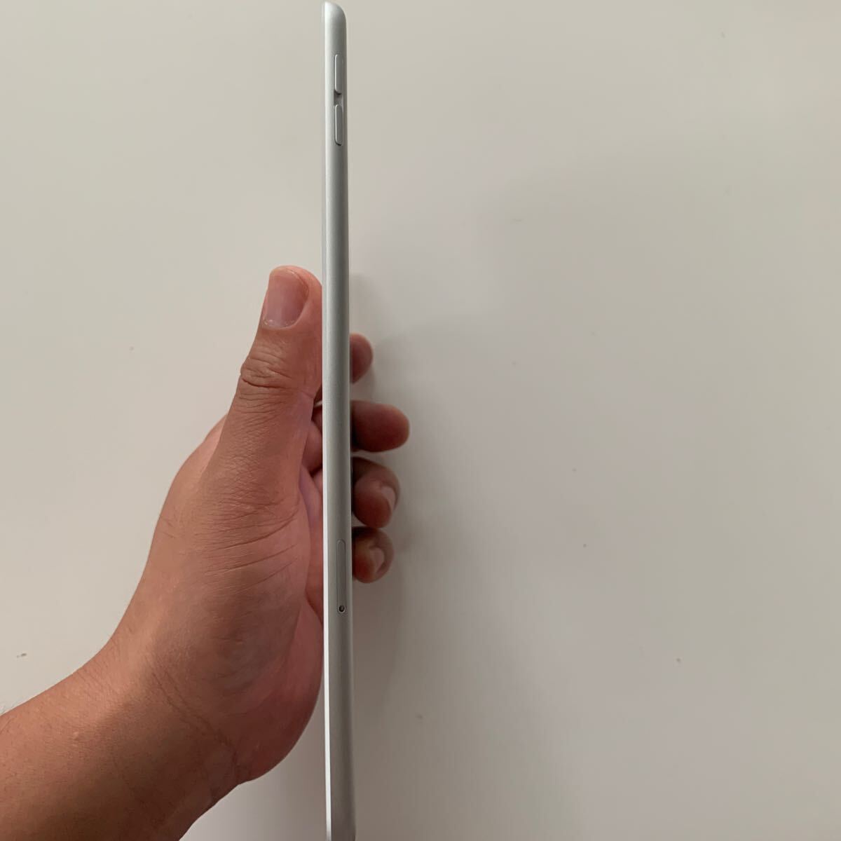 iPad mini5 64GB A2124 Wi-Fi+Cellular 7.9インチ 第5世代 中古 SIMフリー 番号：pd018_画像9