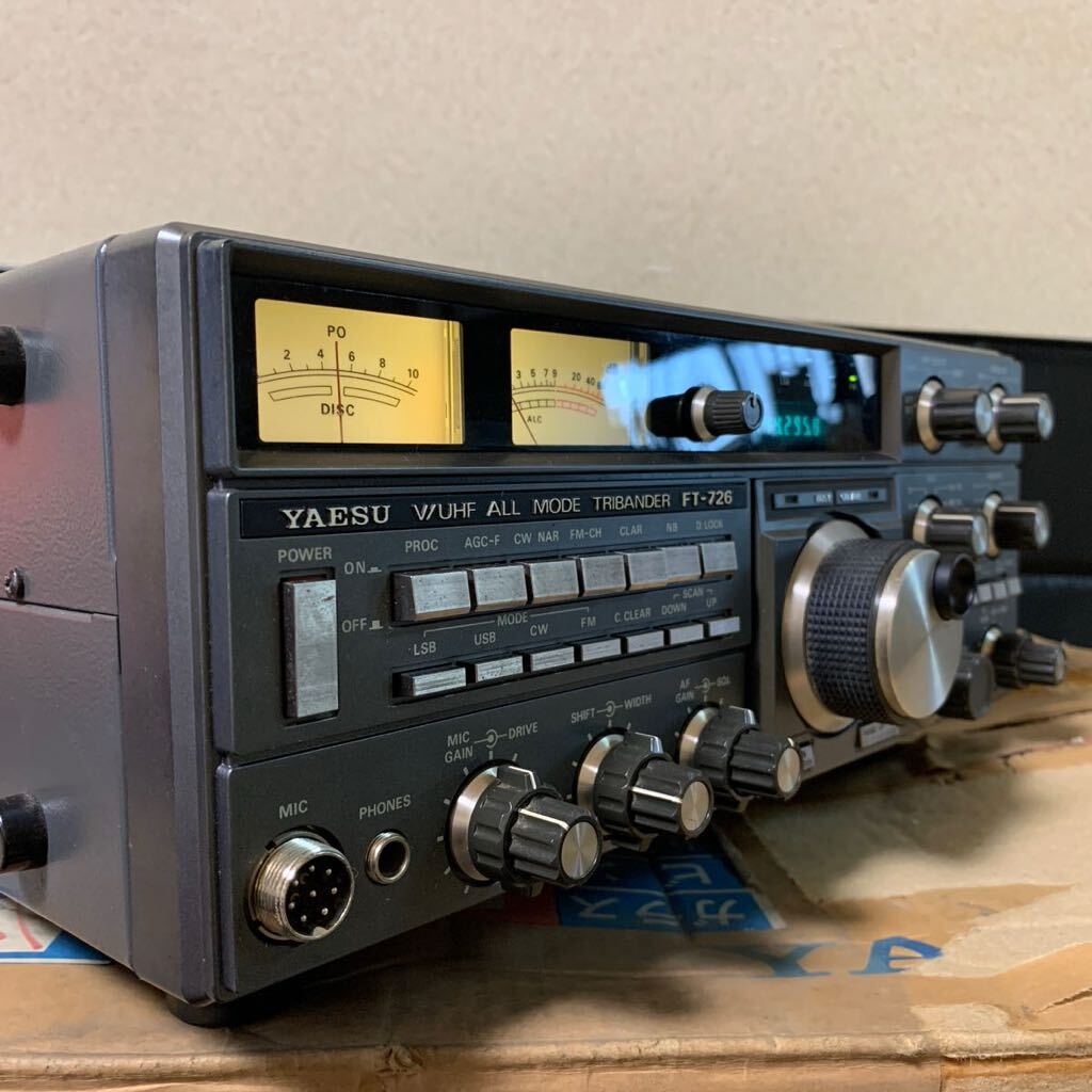 YAESU ヤエス V / UHF ALL MODE TRIBANDER FT-726 オールモード 無線機 八重洲 無線 トランシーバー アマチュア無線　箱付き　1円スタート _画像3